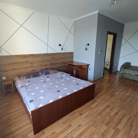 Daily Rent Apartments 8 Ιβανό-Φρανκίβσκ Εξωτερικό φωτογραφία